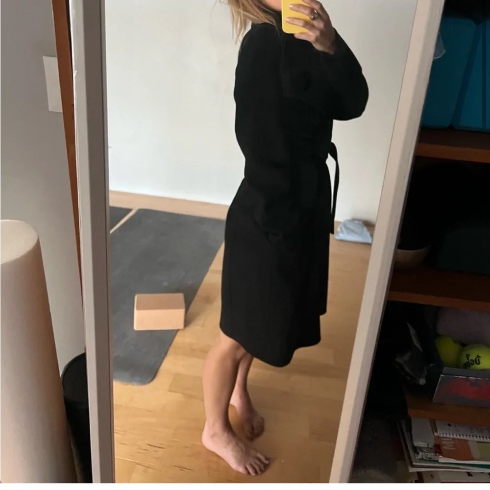 Tahari wrap coat - Picture 3 of 7